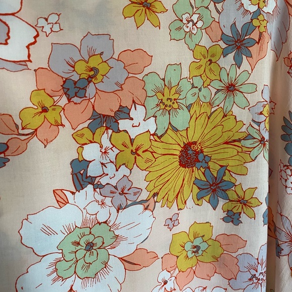 Flower Camisole/Tank Top - Picture 3 of 6